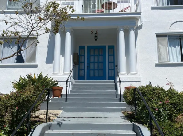 25 Ronada Ave, Oakland, CA 94611