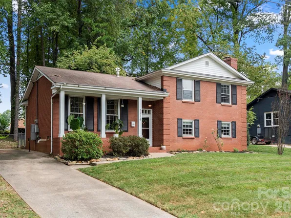 5819 Ruth Dr, Charlotte, NC 28215