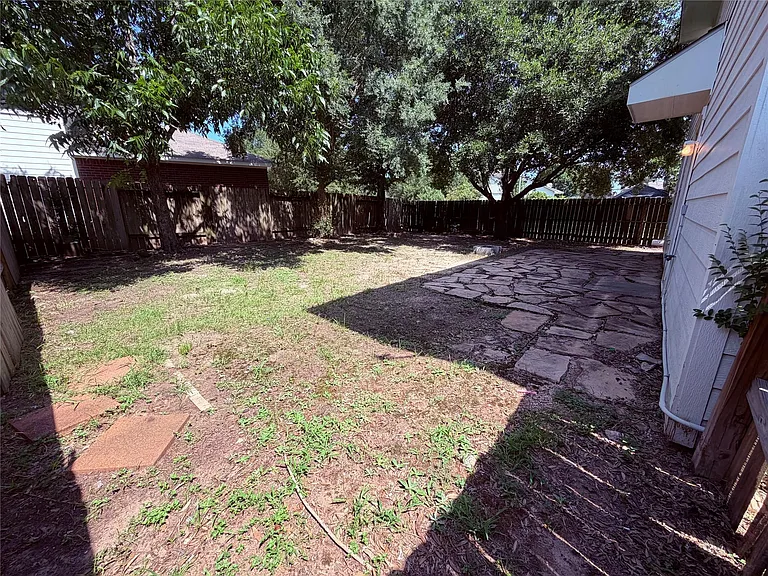 18919 Ayston Dr — Photo 22