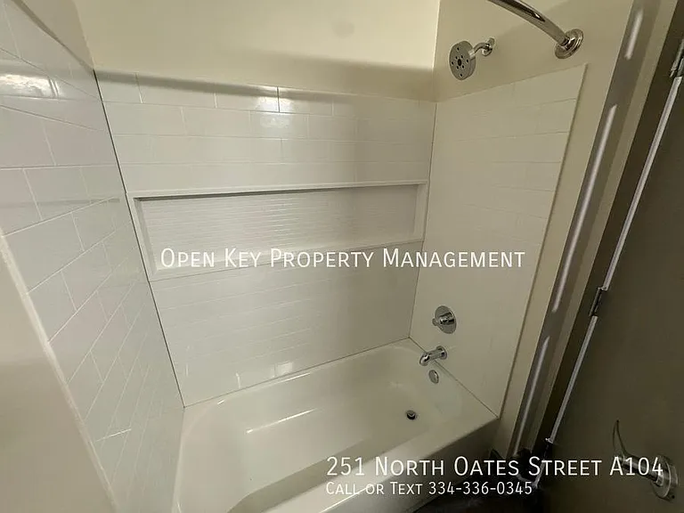 251 N Oates St #A104 — Photo 11