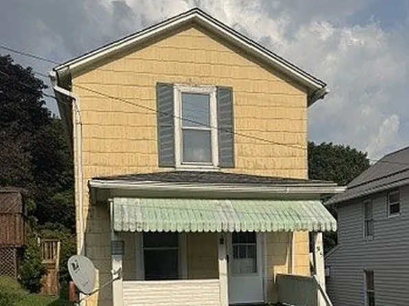 55 N 14th St, Indiana, PA 15701
