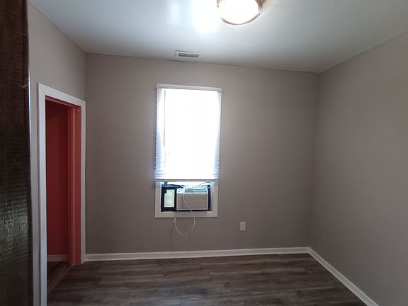 2nd image of 8602 S Houston Ave Unit 2