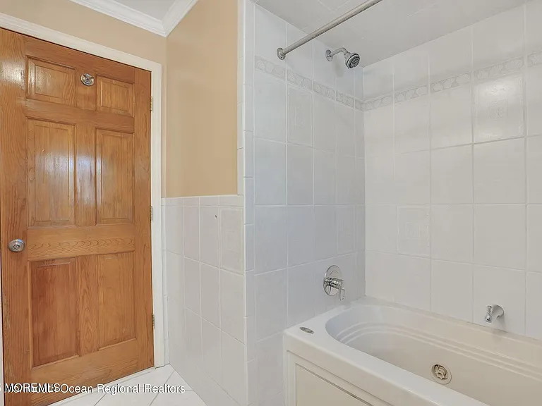 559 Dow Ave — Photo 10