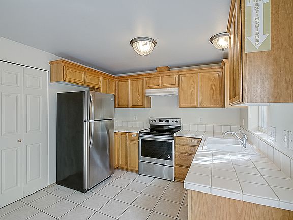 1st Fl - Kitchen