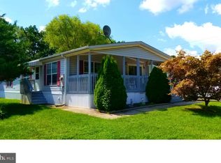 11 Skyline Dr, Sicklerville, NJ 08081