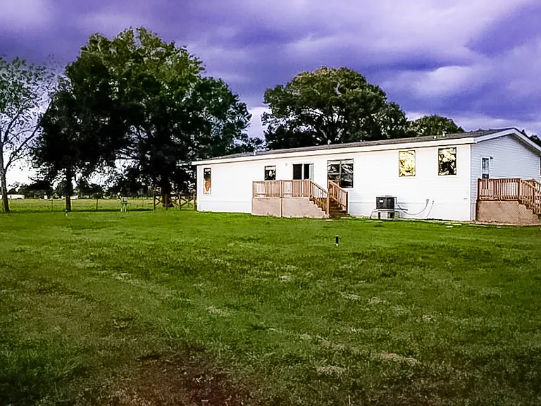1566 County Road 610 — Photo 11