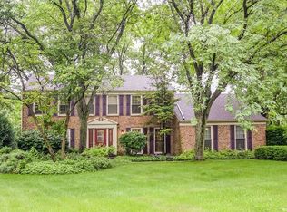 879 Georgetowne Ln, Barrington, IL 60010