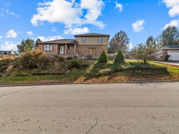 1538 W Pheasant Run Street, Springfield, MO 65810