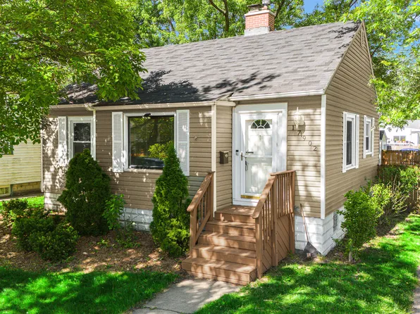 17902 Community St, Lansing, IL 60438