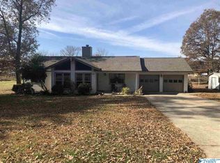 122 Leigh Ann Rd, Hazel Green, AL 35750