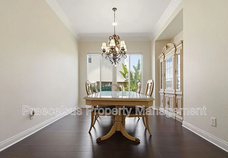 2792 Camphor Ct — Photo 7