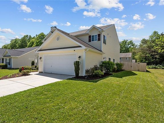 2nd image of 504 Walnut Crossing Dr