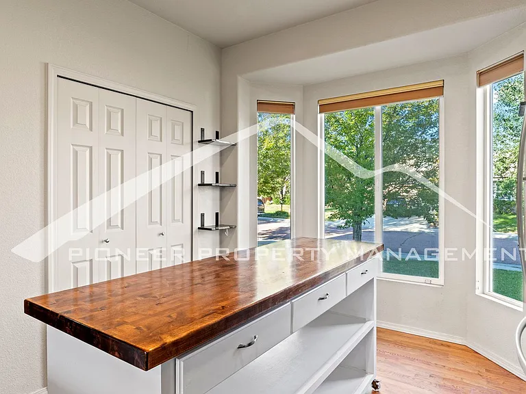 3654 Tail Wind Dr — Photo 4