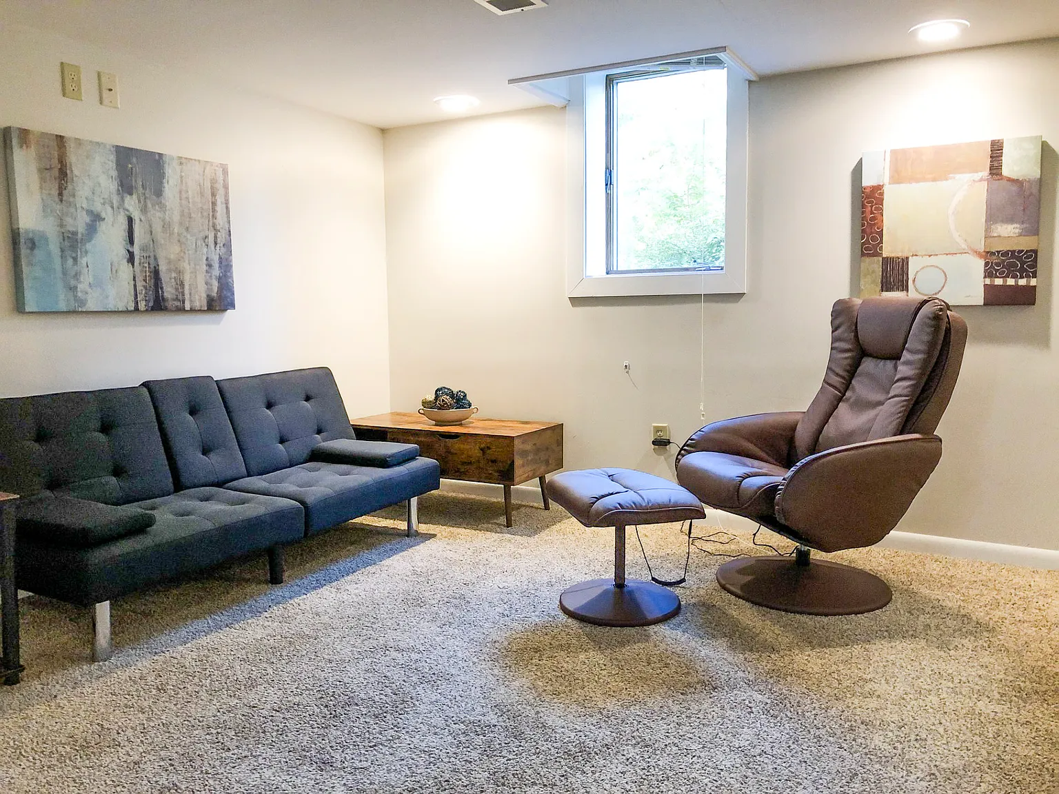 Studio, 700 sqft, $750 — Photo 1