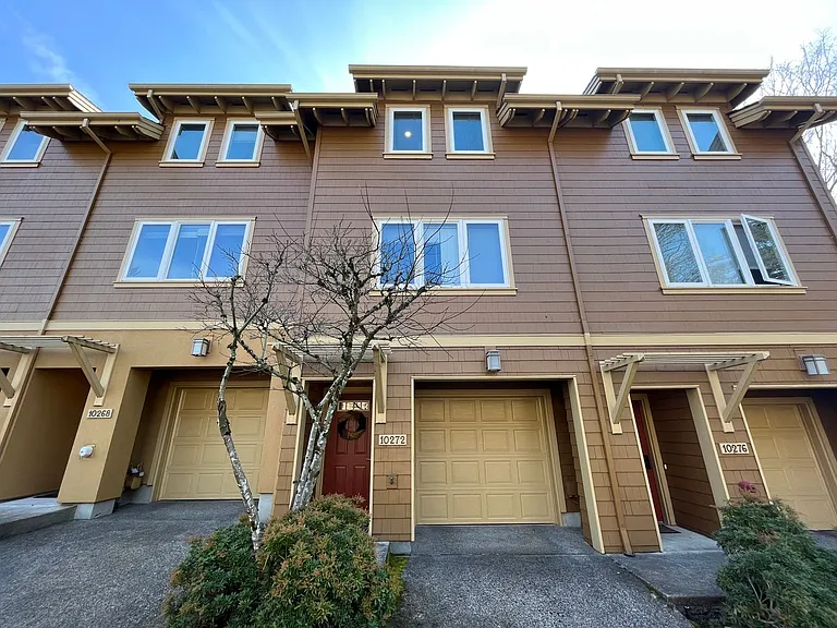 10272 NW Alder Grove Ln — Photo 2