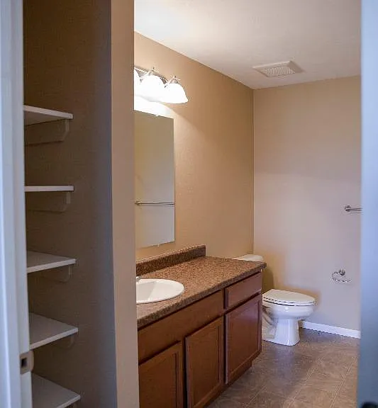 Prescott Apartments — Photo 8