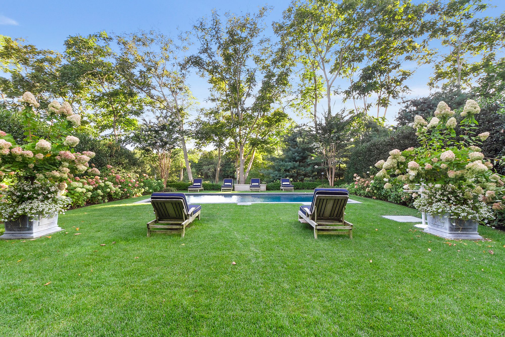 21 Talmage Ln, East Hampton, NY 11937 Out East