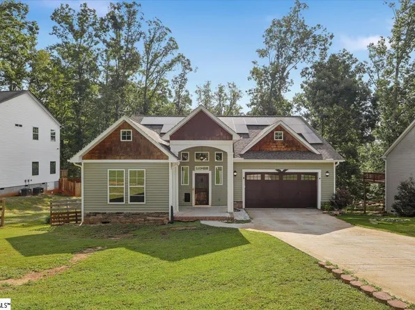1601 E Saluda Lake Rd, Greenville, SC 29611
