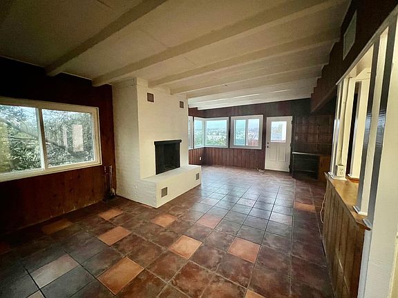 5th image of 3614 Oleander Dr