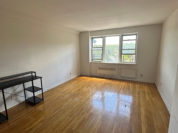 2nd image of 675 McLean Ave #6HH