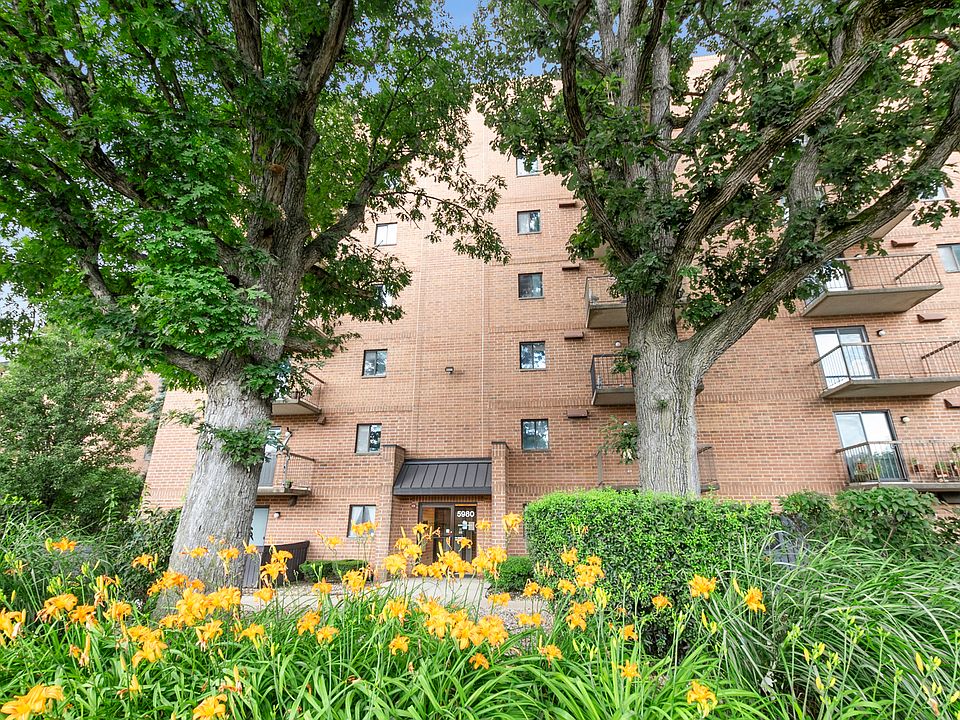 1st image of 5980 Lake Bluff Dr Unit 501