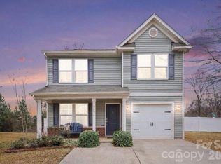 3874 Streamside Dr, Gastonia, NC 28056