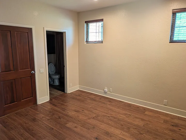 530 Evans Ct — Photo 10