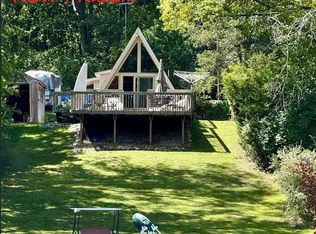1110 Cambridge Dr, Onsted, MI