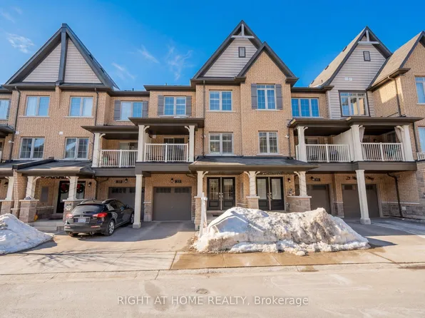 33 Amulet Way, Whitby, ON L1R 0R5