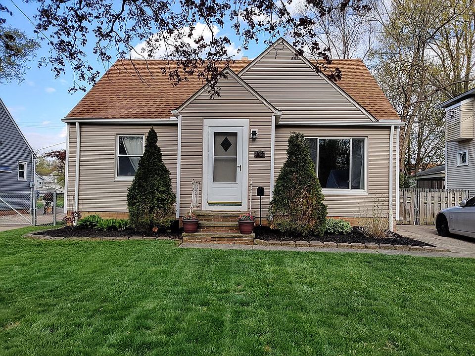 1st image of 4337 W 227th St