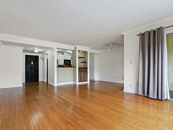 5th image of 6225 Canterbury Dr Unit 209