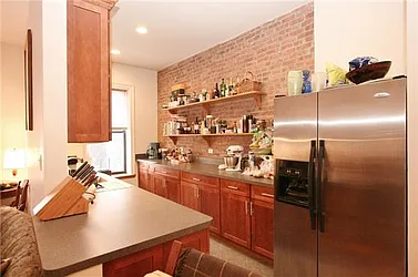 Rented by R New York