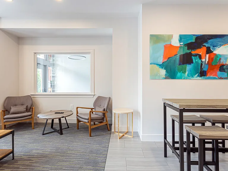 55 Queensberry St #8 — Photo 4