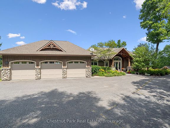 4th image of 904 Aspdin Rd