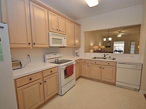 3rd image of 2803 Kings Crossing Dr APT 118