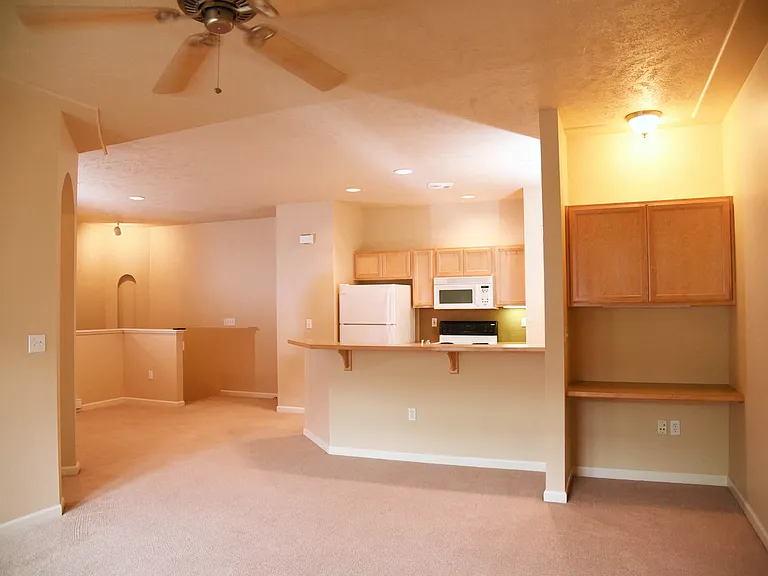 Artisan Apartments — Photo 34