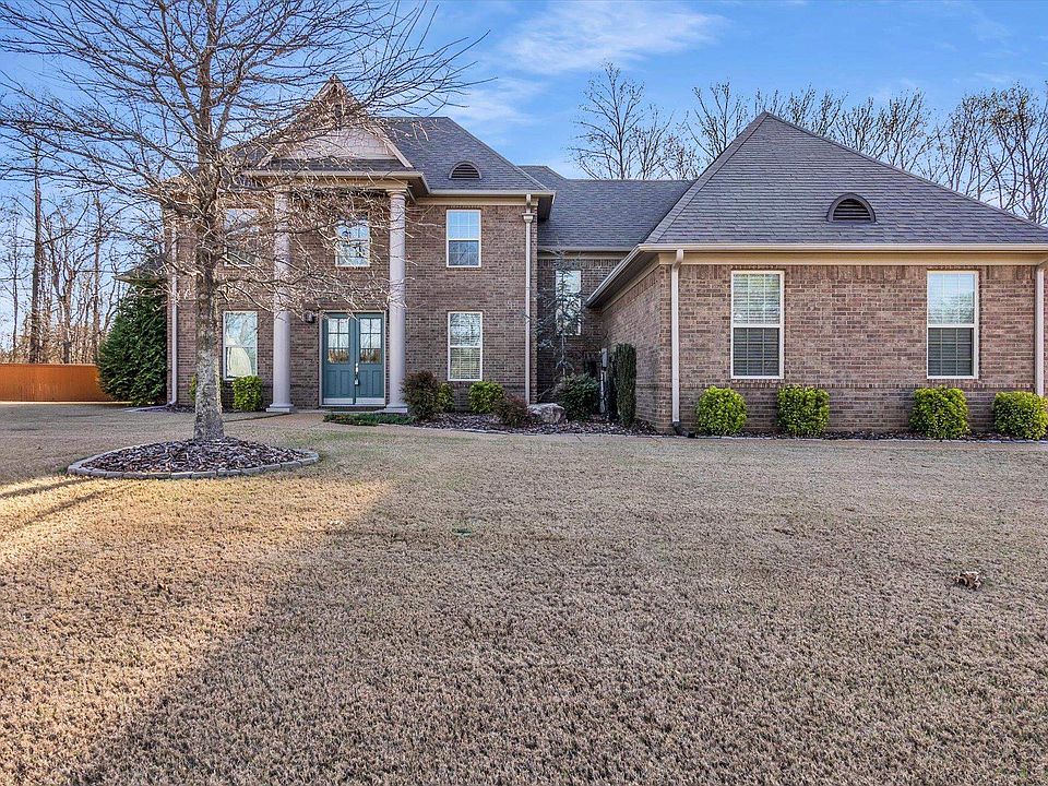 1st image of 52 Green Meadows Blvd