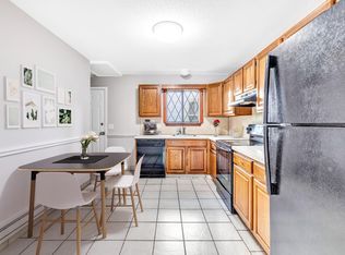 206 Wolcott St APT 3, Waterbury, CT 06705