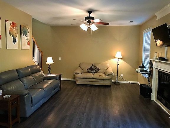 5th image of 217 Hearthwood Dr