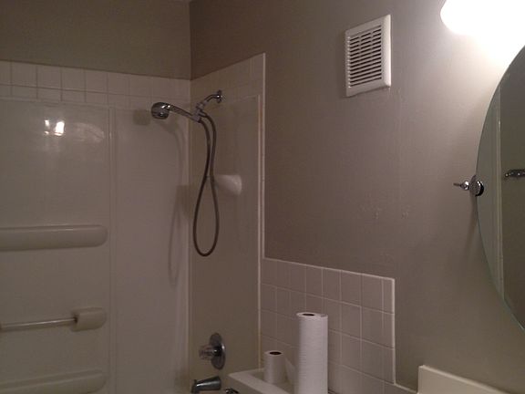 4th image of 7392 Hazelcrest Dr