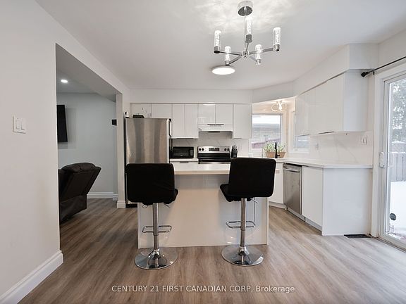 5th image of 345 Banbury Cres