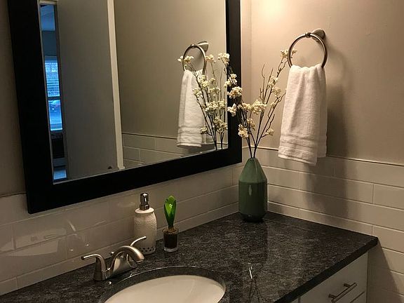 5th image of 3116 Girard Ave S APT 110