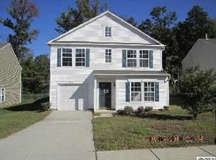 6804 Wandering Creek Dr, Charlotte, NC 28216