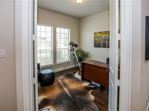 2nd image of 5516 Grove Cove Dr