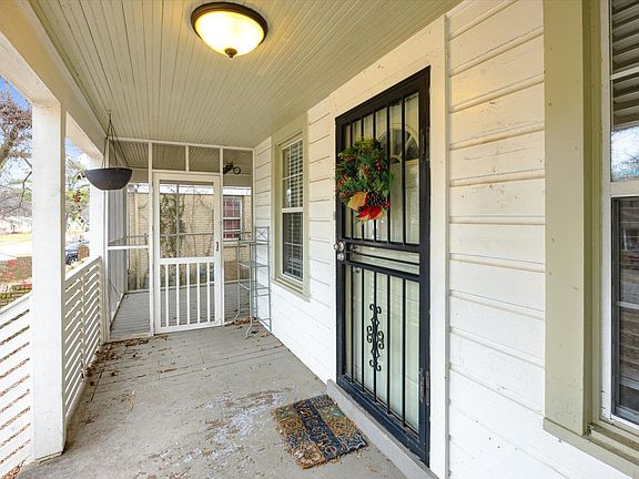 3rd image of 3553 Marion Ave