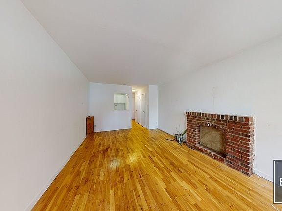 3rd image of 402 E 83rd St APT 2C