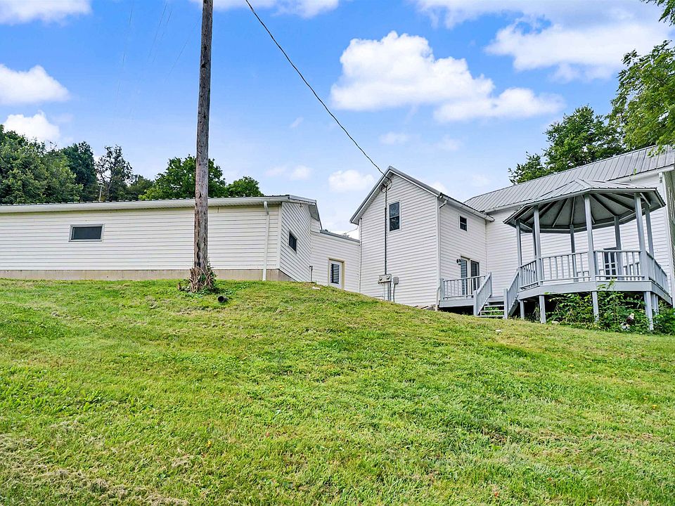 1st image of 3161 Lynx Ave