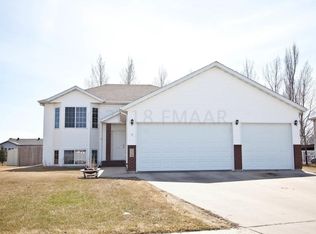 529 36th Ave W, West Fargo, ND 58078