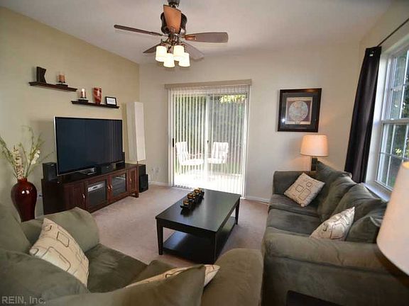 4th image of 2101 Sawgrass Ln