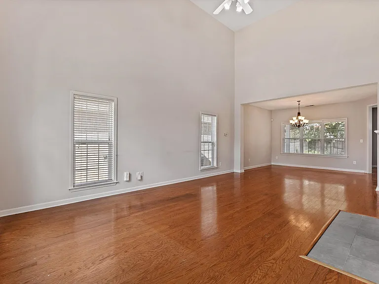 10492 Ashfarm Way — Photo 4